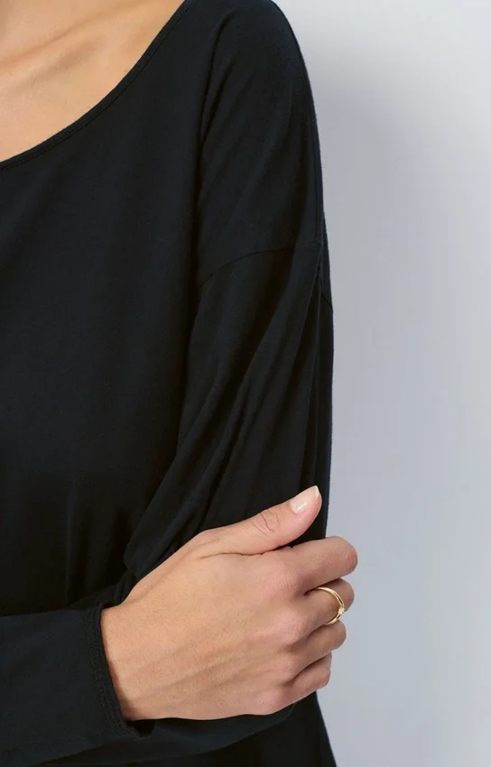 Camiseta de mujer Aksun. Referencia: AK02HH26