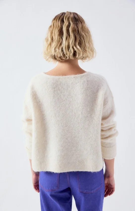Jersey de mujer East. Referencia: EAST18HH26
