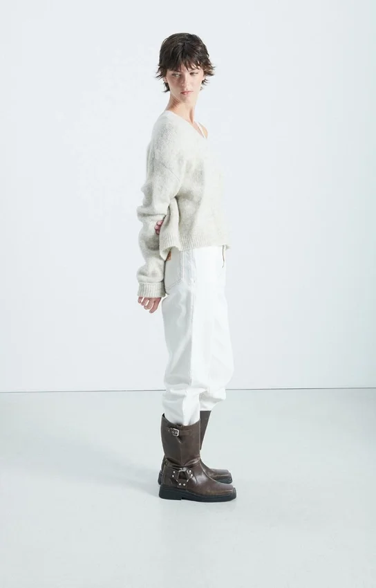 Jersey de mujer East. Referencia: EAST18HH26