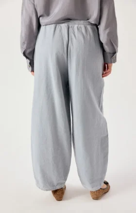 Pantalones de chándal de corte globo para mujer Lycaz Referencia: LYC10CH26