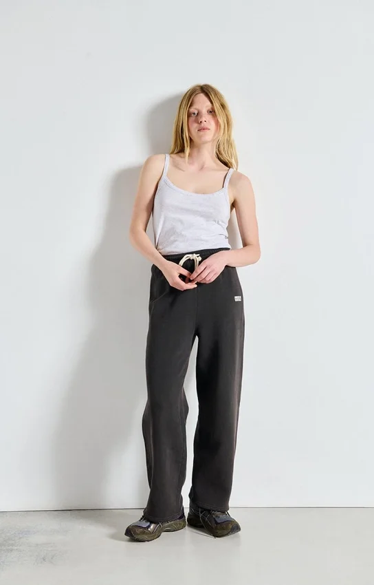 Pantalones de chándal para mujer Izubird. Referencia: IZU05AH26