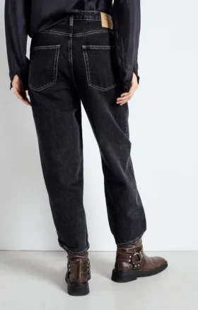 Vaqueros «boyfriend» para mujer de Yopday. Referencia: YOP11IH26